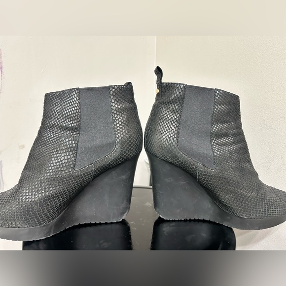 Jimmy Choo Ankle boots / Black / Snake Print / Size 39.5 IT - Picture 7 of 16